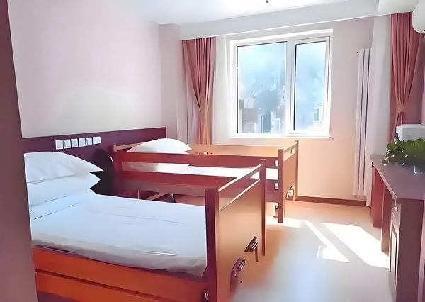 冷厉王爷的禁锢：誓不为妃